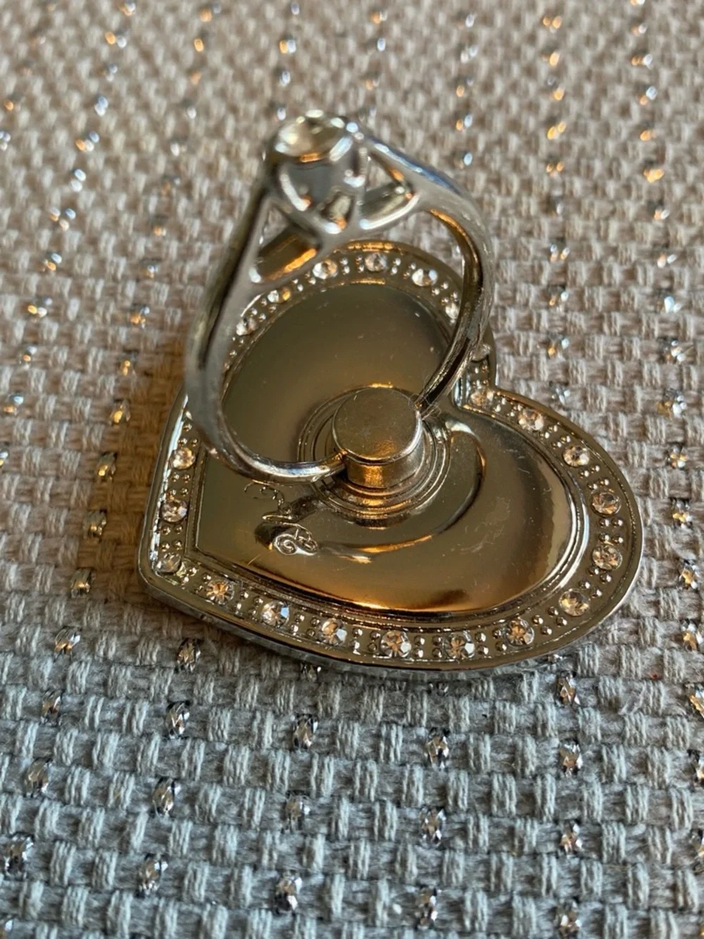 Heart-Shaped Crystal Phone Ring Holder - Silver